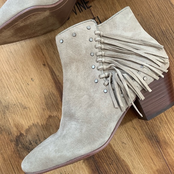 Sam Edelman | Rudie Tan Suede Fringe Tassel Studded Zip Slip On Ankle Boots 7M - Picture 12 of 17